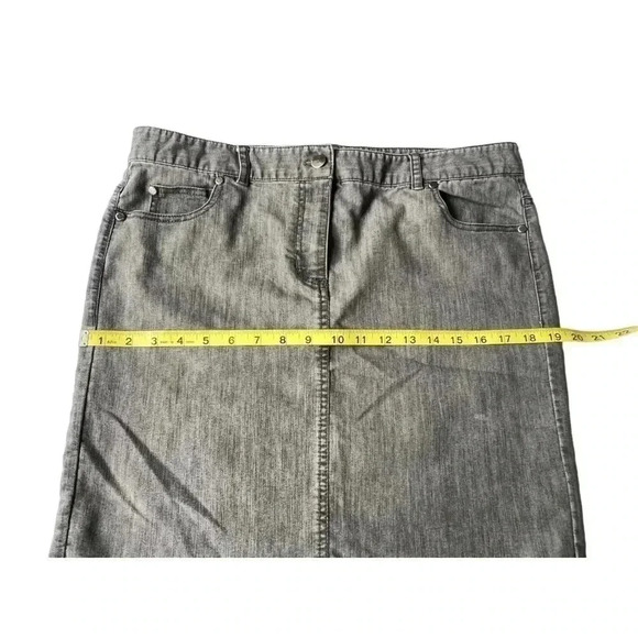 KENNETH COLE DENIM JEAN MINI SKIRT WOMEN’S•SIZE 12•GREY WASH•PREOWNED• - Picture 4 of 7